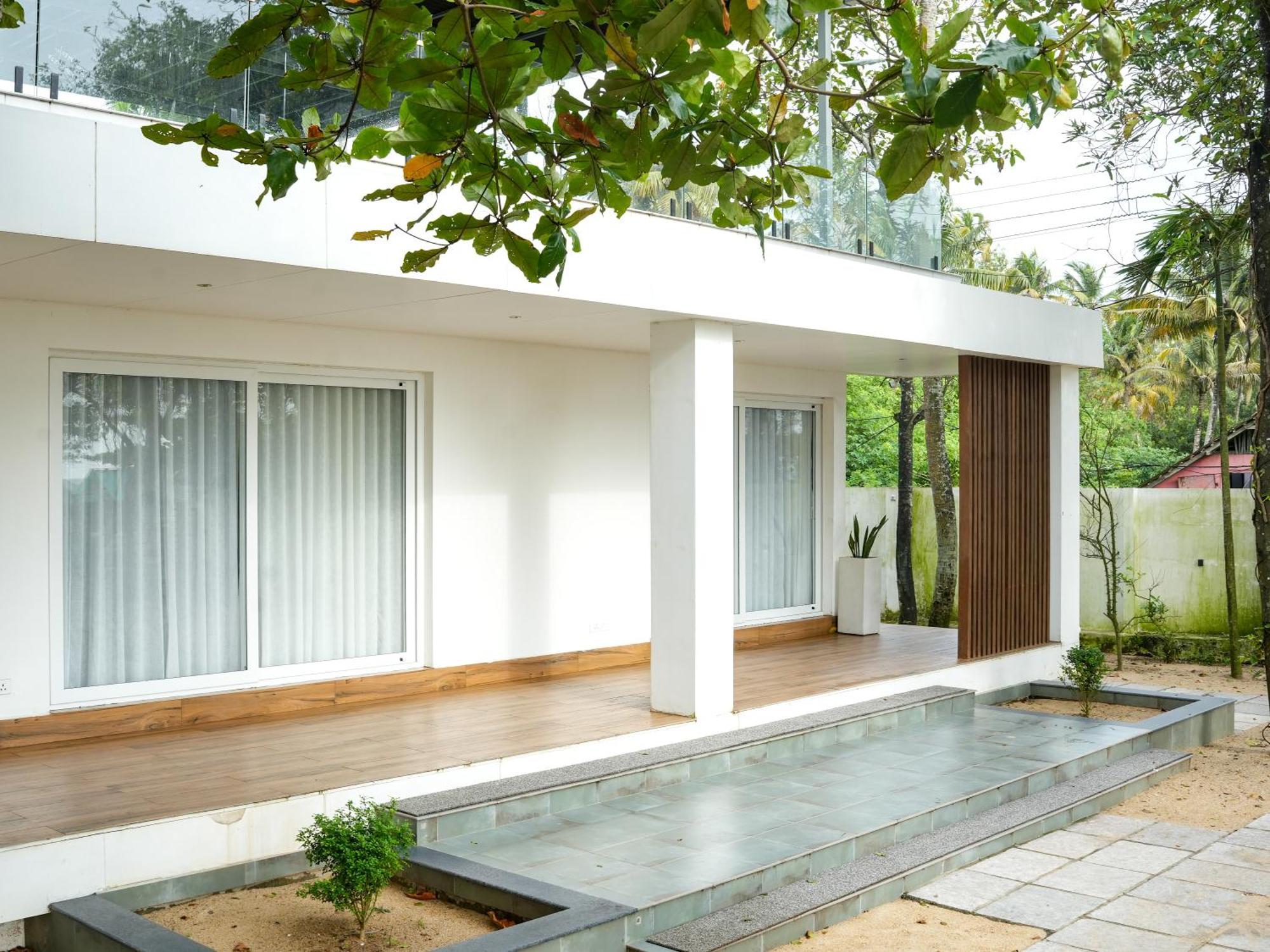 Ocean Whisper- Psst! Hidden Gem Villa Karuvapadna Bagian luar foto